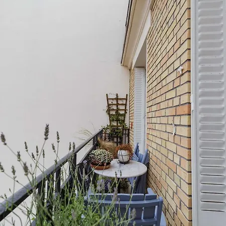 Appartement Comfy 31 M For 2 Well Decorated With Balcony *