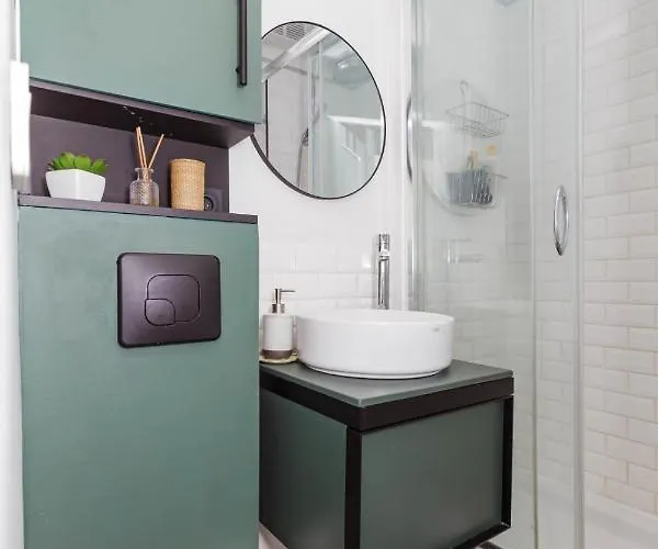 Comfy 31 M For 2 Well Decorated With Balcony * Paris
